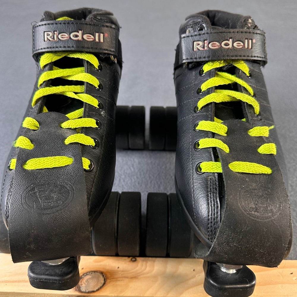 Riedell R3 Roller Skates Black Quad Derby Skates Radar Cayman Wheels Neon Laces